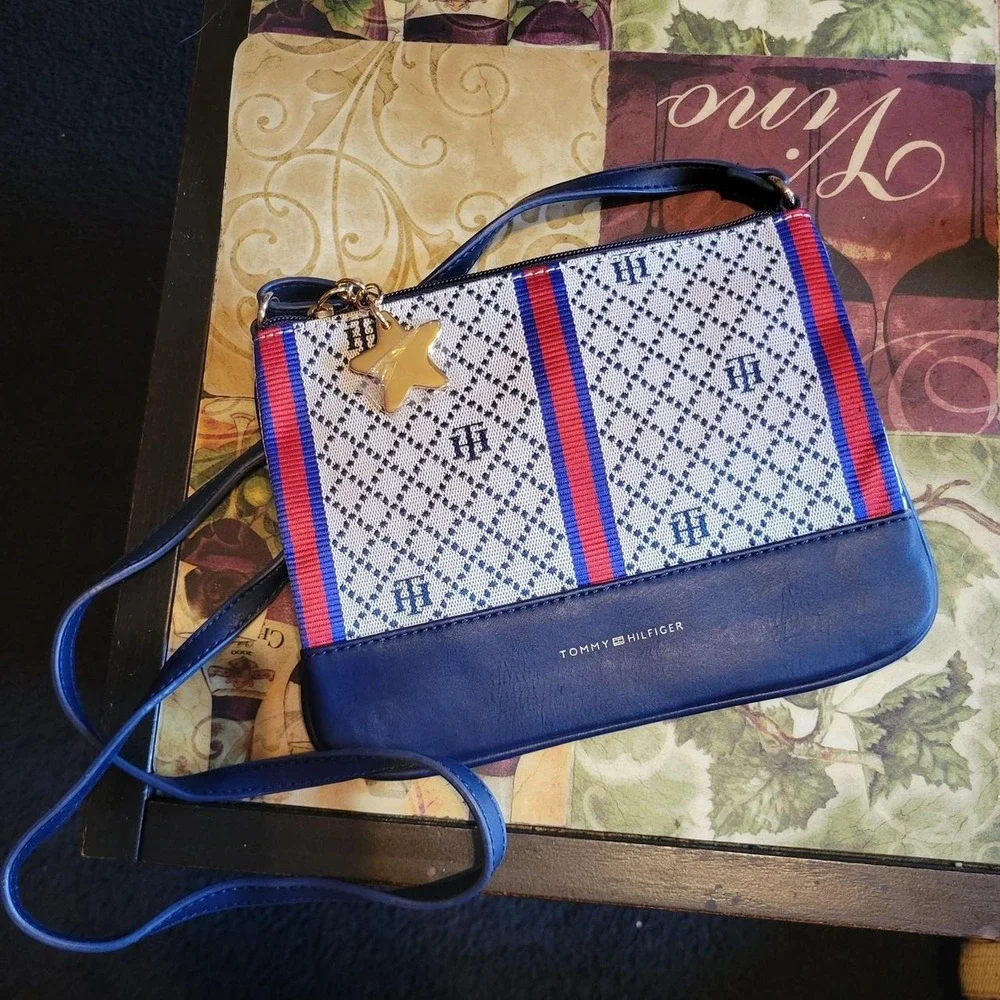 Tommy Hilfiger Crossbody Bag NWOT Preppy Americana Classic